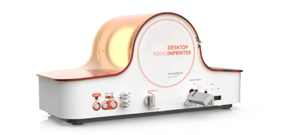 図 6: Stensborg デスクトップ R2R NanoImprinter